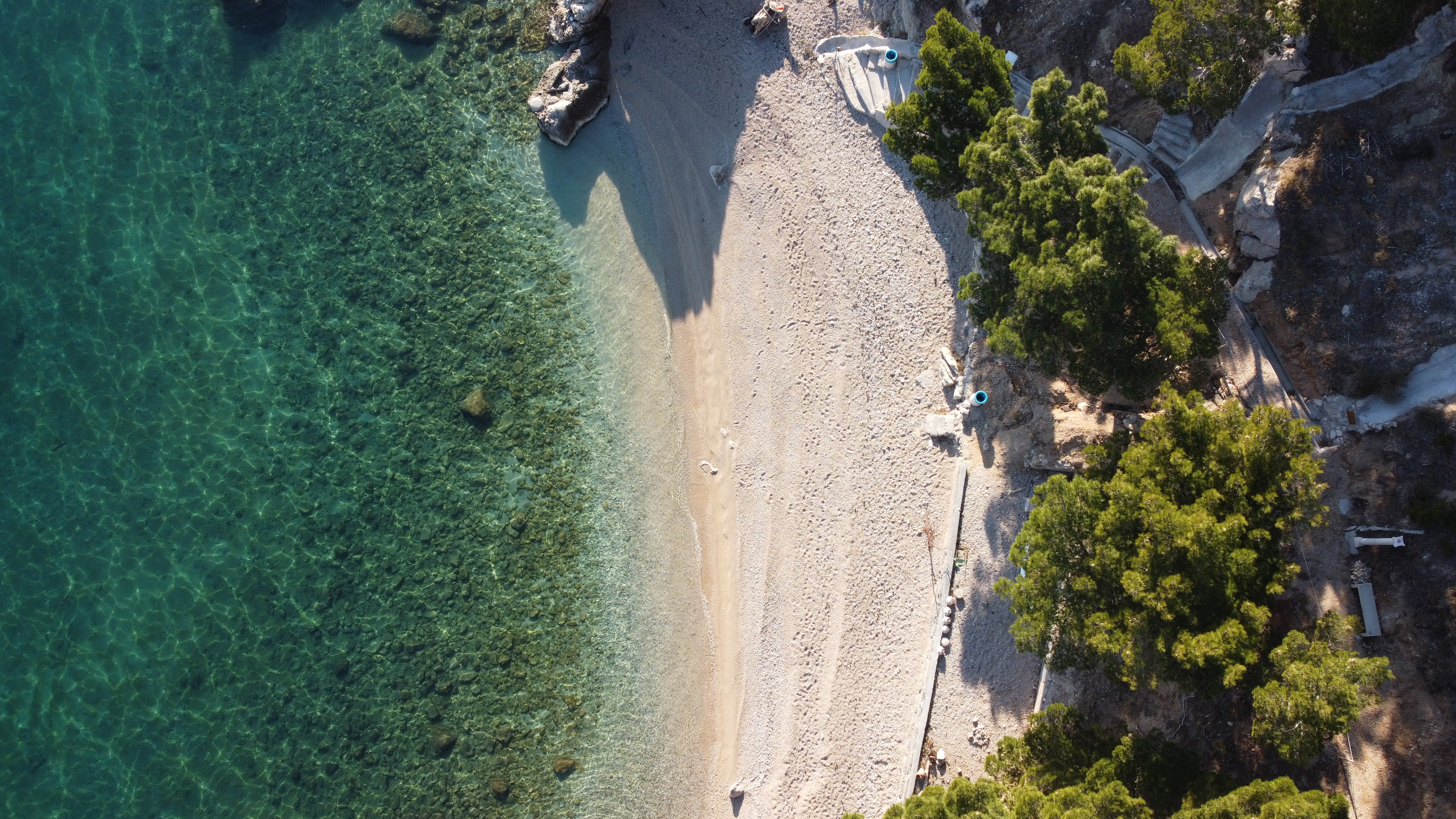 Unutarnji dio apartmana i izlaz na terasu